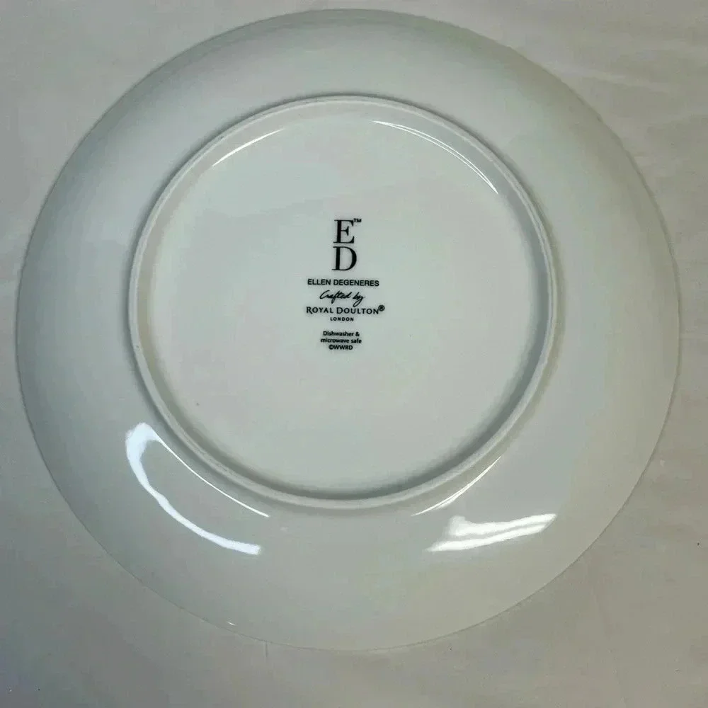 LOVE Dinner Plate by Ellen Degeneres for Royal Doulton - Picture 2 of 3
